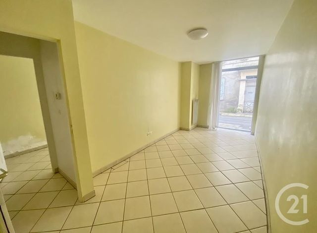 Appartement F4 à louer - 5 pièces - 58.19 m2 - SALIES DU SALAT - 31 - MIDI-PYRENEES - Century 21 Pyrénées Immo