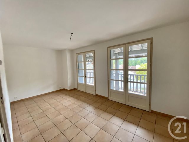 Appartement F3 à louer - 3 pièces - 57.21 m2 - SALIES DU SALAT - 31 - MIDI-PYRENEES - Century 21 Pyrénées Immo
