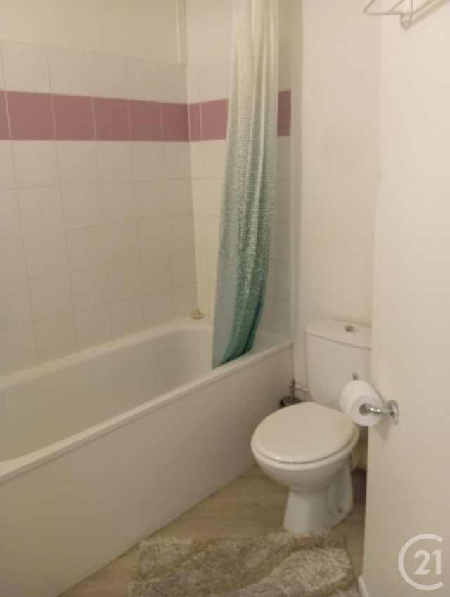 Appartement F1 à louer - 1 pièce - 23.0 m2 - ST JEAN - 31 - MIDI-PYRENEES - Century 21 Pyrénées Immo