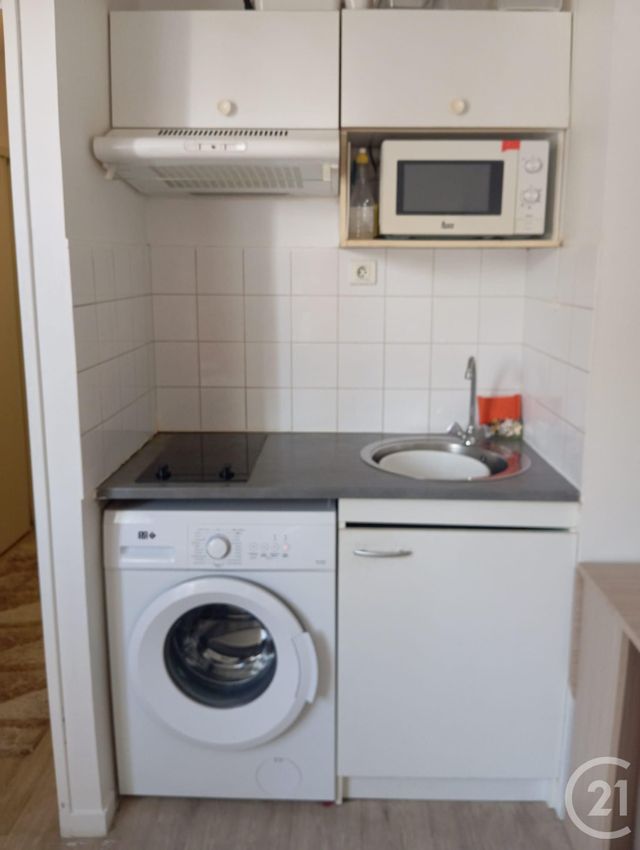 Appartement F1 à louer - 1 pièce - 23.0 m2 - ST JEAN - 31 - MIDI-PYRENEES - Century 21 Pyrénées Immo