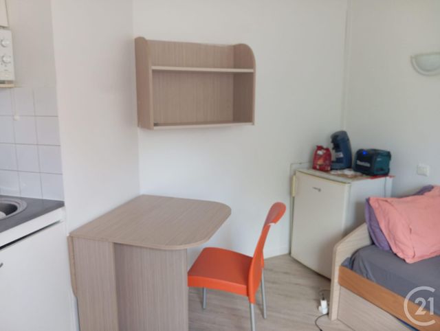 Appartement F1 à louer - 1 pièce - 23.0 m2 - ST JEAN - 31 - MIDI-PYRENEES - Century 21 Pyrénées Immo
