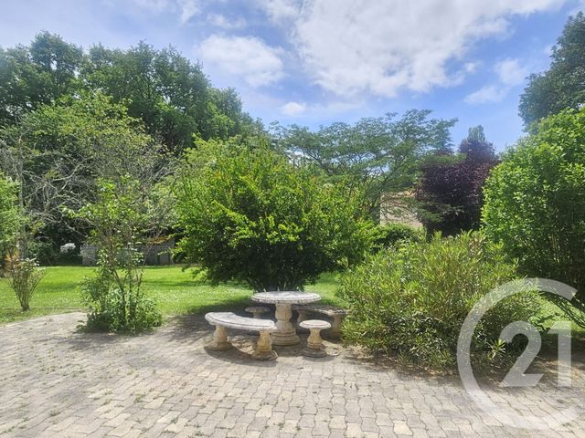 maison à vendre - 8 pièces - 207.0 m2 - ARNAUD GUILHEM - 31 - MIDI-PYRENEES - Century 21 Pyrénées Immo