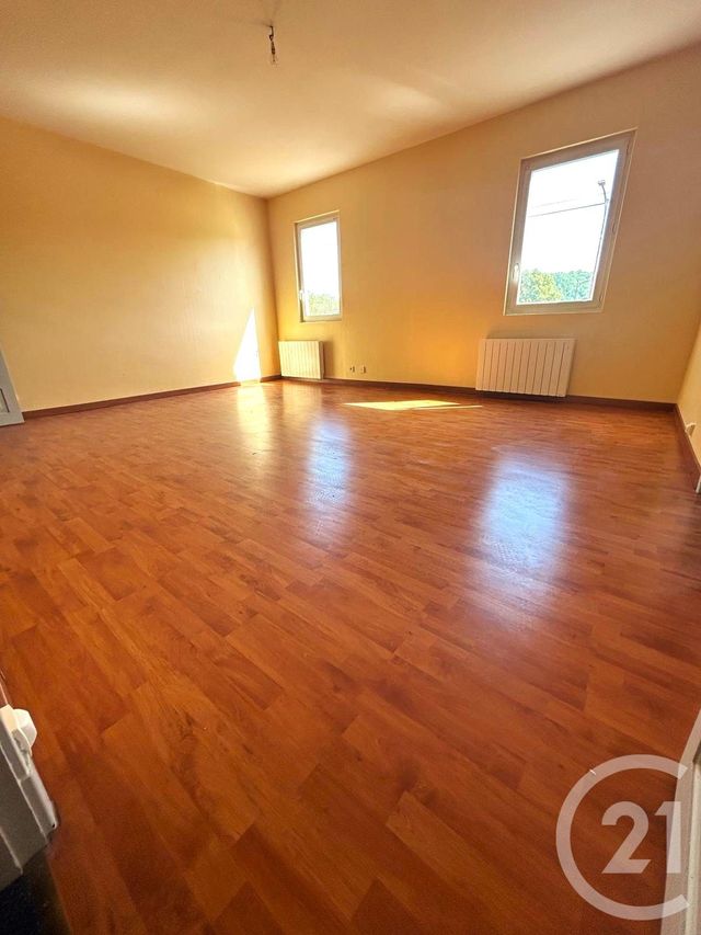 Appartement T3 à louer - 3 pièces - 92.49 m2 - SALIES DU SALAT - 31 - MIDI-PYRENEES - Century 21 Pyrénées Immo