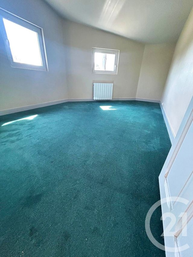 Appartement T3 à louer - 3 pièces - 92.49 m2 - SALIES DU SALAT - 31 - MIDI-PYRENEES - Century 21 Pyrénées Immo